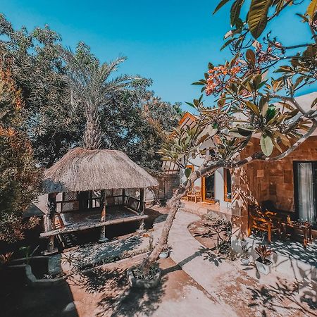 Happy Village Gili Air Buitenkant foto
